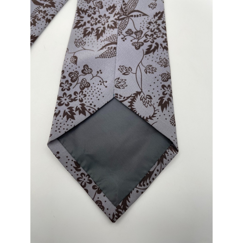 Italian Pure Silk Mens Necktie Grey Brown Floral Vine Pattern 3.5 Inch Width - Picture 3 of 4